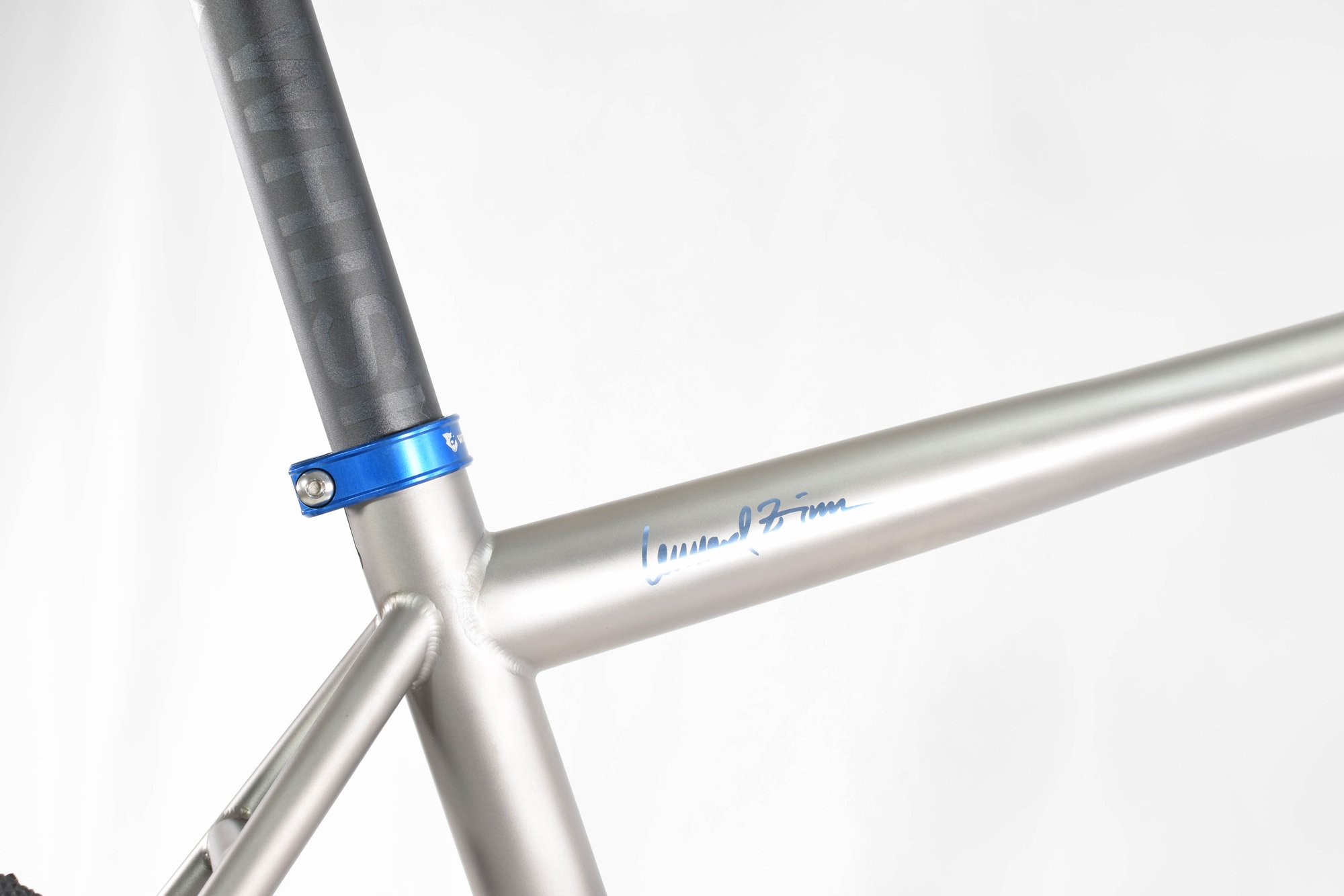 Cutom Gravel bike retro zinn logo WEB-4