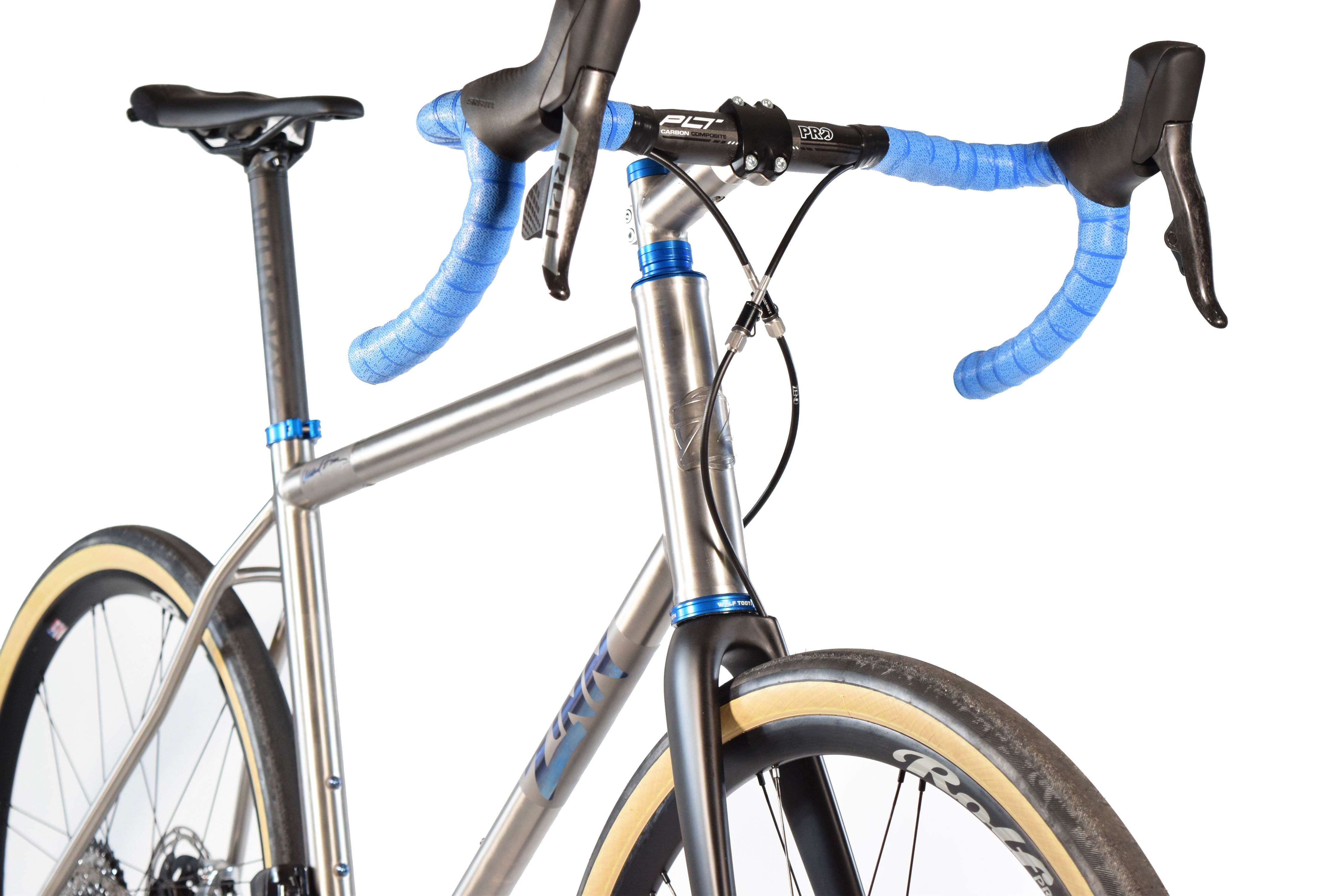 Titanium-Travel-bike-Zcoupler-cropped-WEB