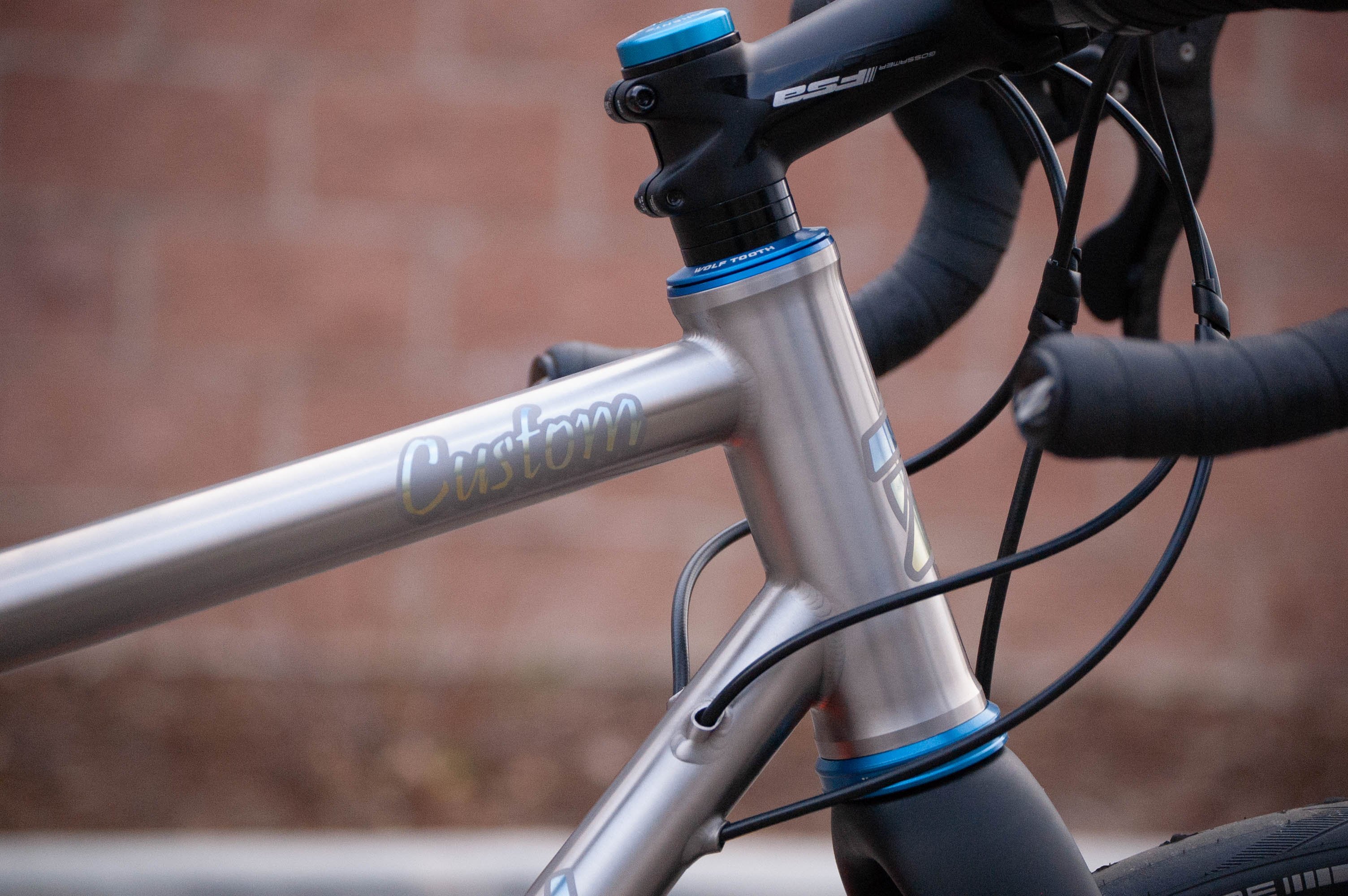 Titanium Road bike elise read WEB close ups-1